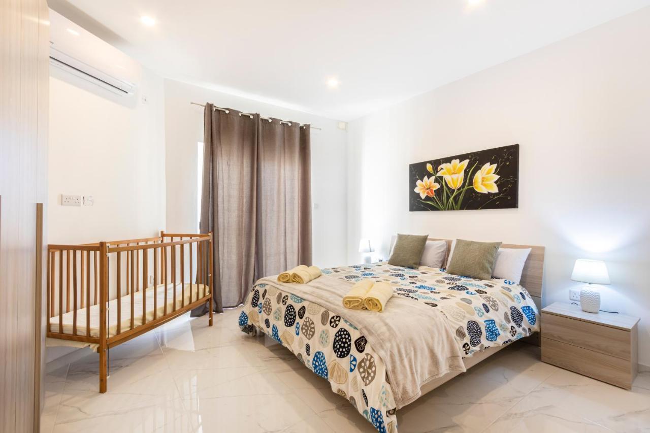H2 -Modern And Spacious 3 Bedroom Apartment San Ġwann エクステリア 写真