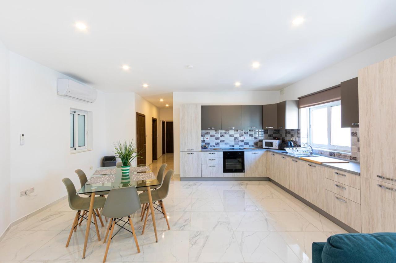 H2 -Modern And Spacious 3 Bedroom Apartment San Ġwann エクステリア 写真